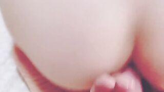 Huge cumshot on Jess' beautiful feet ????