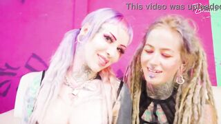 ANAL QUEEN Anuskatzz Uses big dick to Invite Australian tattooed anal Slut in europ