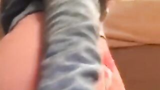 Big Ass White Girl Twerks on Periscope! @paisleybooty