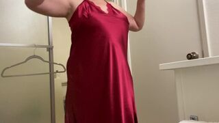 Shy Curvy Woman Has To Take Off Nightgown To Model Nude