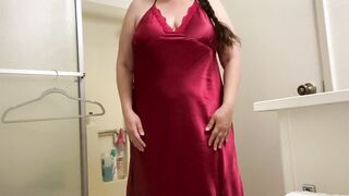 Shy Curvy Woman Has To Take Off Nightgown To Model Nude