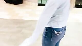 Shopping Naughty Public Pee and Blowjob