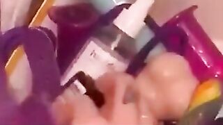 HORNY MILF LOVES FINGERING AND DILDOING PUSSY ON SNAPCHAT