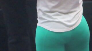 Latina Milf Leggings