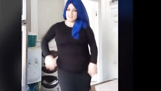 Sehvetli turbanli kadin hijab dans