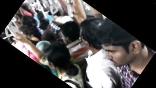 Big ass girl groped in Chennai crowded bus