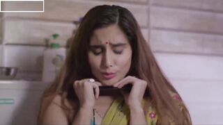 Married Women Masturbation in Bathroom | Desi Bhabhi Bathroom Mai Masturbation | Indian Sex