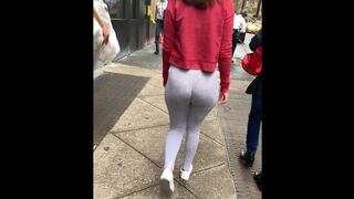 Candid perfect bubble ass teen in grey tight leggigns