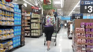 BIG BOOTY PAWG MILF IN SPANDEX CANDID CAM