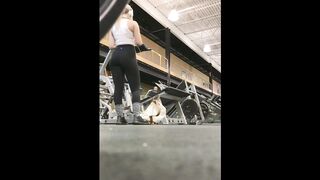 Candid fit teen blonde perfect ass training in tight black l