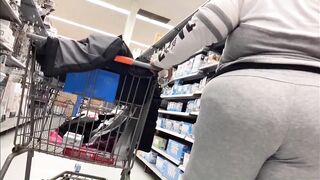 Thick ass latina in the store