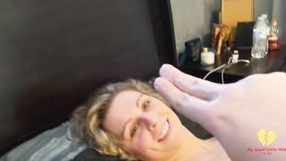 She Cleans her own Creampie off my Fingers!