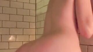 Sexy Bath with Nerdy Stoner