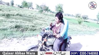 Sadaf aunty bike ride – very hot bbw aunty