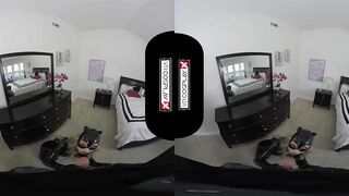 VR Sex With A Catwoman Carmen Caliente Only on VRCosplayX