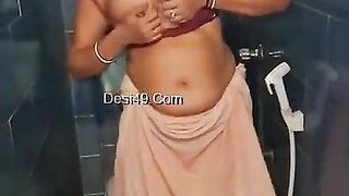 Arpita Bhabhi Showing her Boobs and Pussy