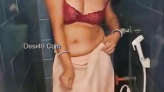 Arpita Bhabhi Showing her Boobs and Pussy