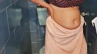 Arpita Bhabhi Showing her Boobs and Pussy