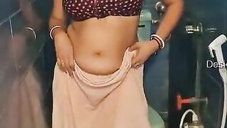 Arpita Bhabhi Showing her Boobs and Pussy