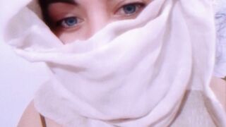 Muslim Girl with Beautiful Blue Eyes Masturbates