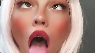 Ahegao asks to cum on her face