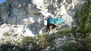 Dance improvisation on the Rock