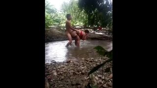 Indian couple having sex in the jumgle