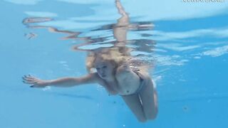 Yet Emily Ross astonishes again underwater