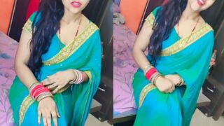 Outdoor caught beautiful Bhabhi sex video