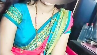 Red Saree Indian desi housewife ki Sexy Saree Utar diya fir chudai chalu kar Diya