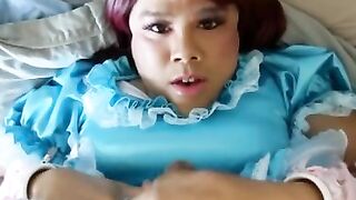 Sissy Candy's self facial