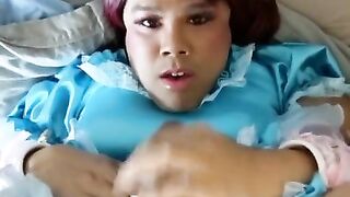 Sissy Candy's self facial