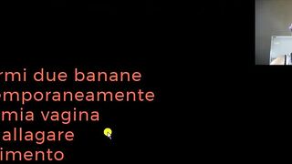 usare la banana per le fantasie femminili è il frutto ideale per giocarci e bagnarsi