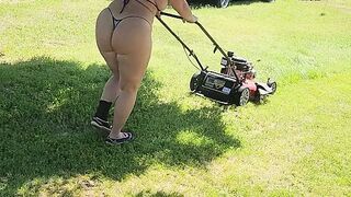 Got back to find wife mowing in a thong bikini, her ass and thighs jiggling with every step