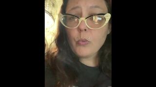 pawg stoner nerd smokes concentrate pen