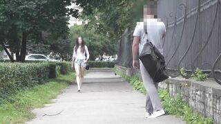 Bulge dick flash on street \ public flashing 2