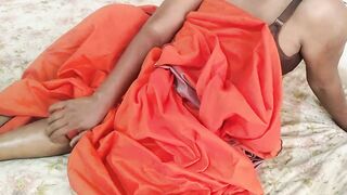 Indian Desi Bhabhi Dammi Eenjoing Her Self 22