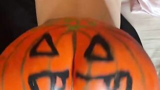 MY BOYFRIEND PAINTED A PUMPKIN ON MY FAT ASS AND THEN SMEARED IT ALL OVER WITH HIS DICK