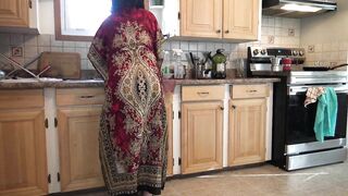 I fuck pakistani stepmother in the kitchen slut before dad arrives