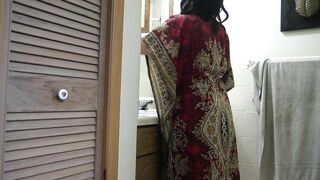 Punjabi stepmother fucked with big cock before she goes to work