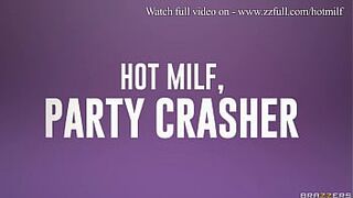 Hot MILF, Party Crasher - Charli Phoenix / Brazzers  / stream full from www.zzfull.com/hotmilf