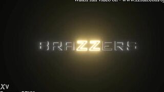 Hitching a Ride - Maya Woulfe / Brazzers  / stream full from www.zzfull.com/bj