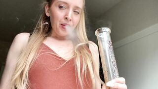 SMOKING BLONDE IN BRACES HITS BONG AT HOME AND SMILES ASMR SMOKER FETISH SFW | BLONDE BUNNY